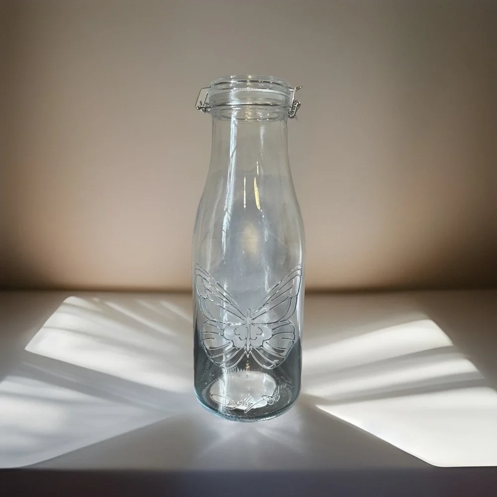 New Dolly Parton Spring 2026 47oz Butterfly Glass Clamp Jar